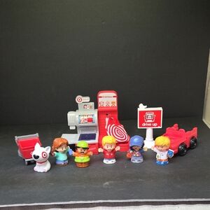 FISHER PRICE LITTLE PEOPLE TARGET RUN Playset